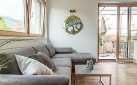 Ferienwohnung mit sehr großer sonnenverwöhnten Terrasse
